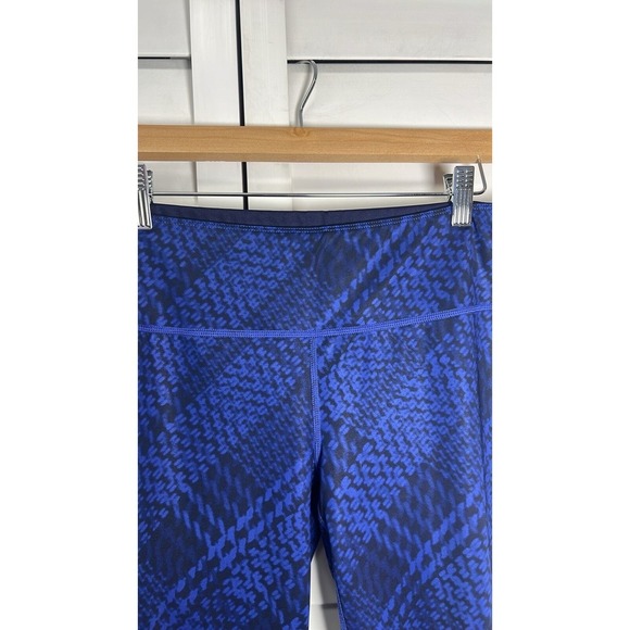 Athleta Westchester Chaturanga Reversible Leggings Size Large Navy & Blue Print - Picture 10 of 12